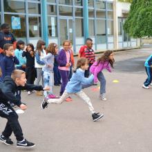 Enfants cour récré